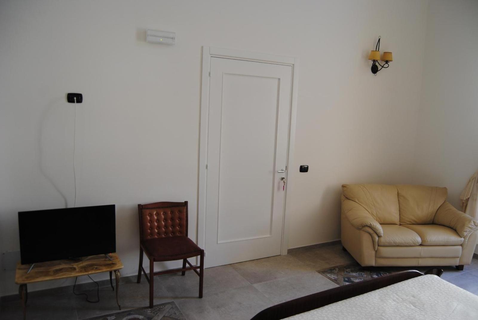 B & B Palazzo Maestro & Corte Maestro Rooms 加利波利 客房 照片