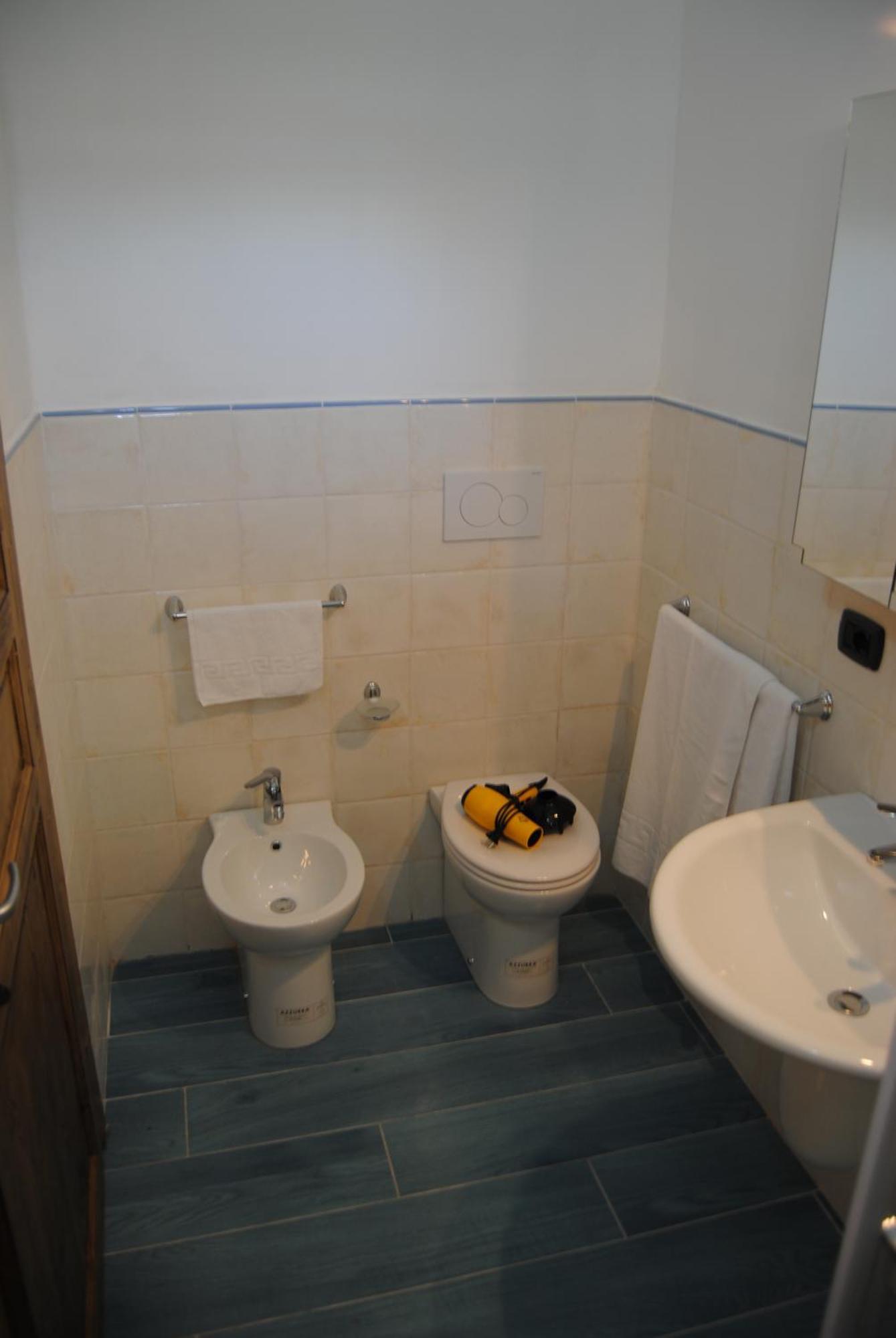 B & B Palazzo Maestro & Corte Maestro Rooms 加利波利 客房 照片