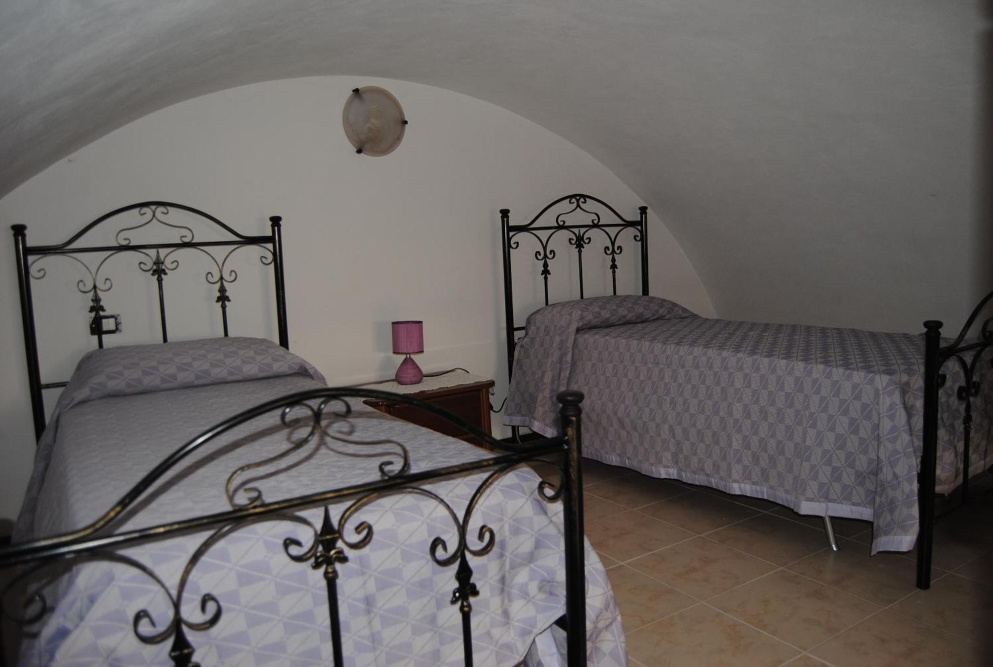 B & B Palazzo Maestro & Corte Maestro Rooms 加利波利 客房 照片
