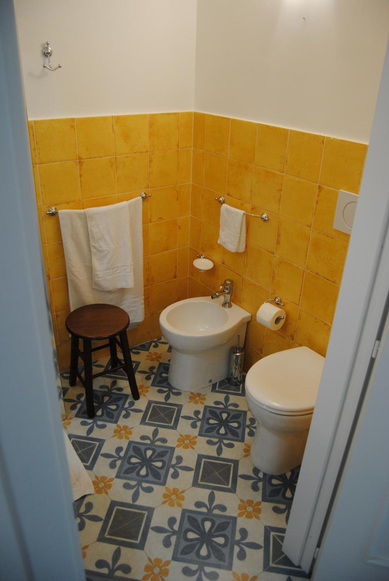 B & B Palazzo Maestro & Corte Maestro Rooms 加利波利 客房 照片