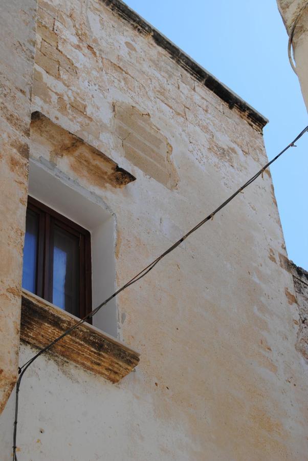 B & B Palazzo Maestro & Corte Maestro Rooms 加利波利 外观 照片