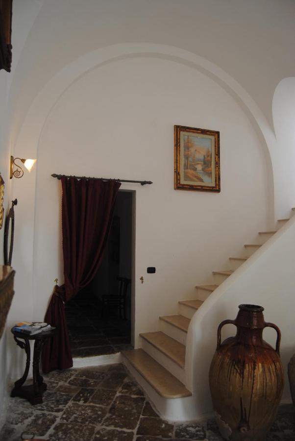 B & B Palazzo Maestro & Corte Maestro Rooms 加利波利 外观 照片